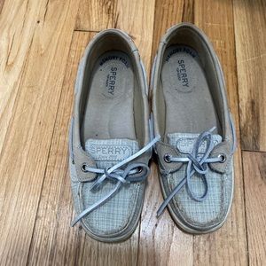 Sperry boat shoes